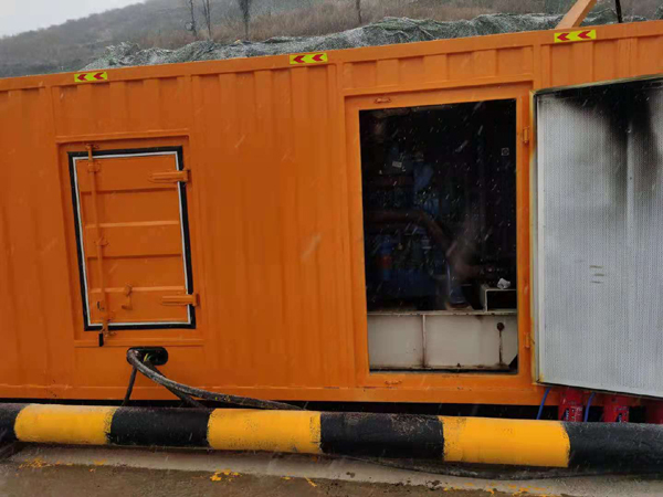 屯城镇发电机出租 柴油发电机组电压低报警怎么办？