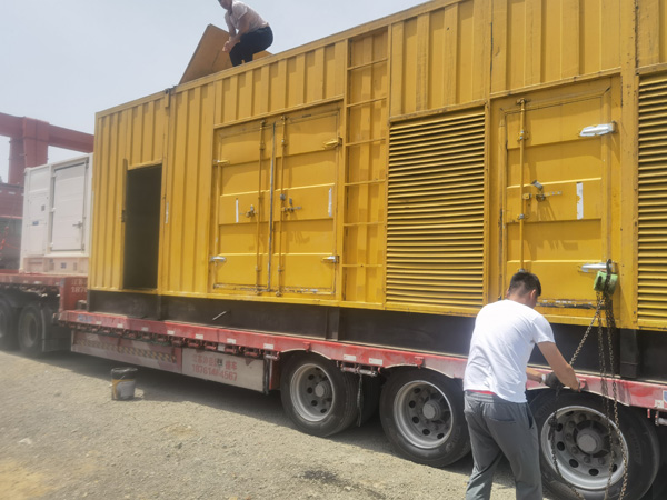 屯城镇发电机出租100KW发电机需要什么规格的电缆线？