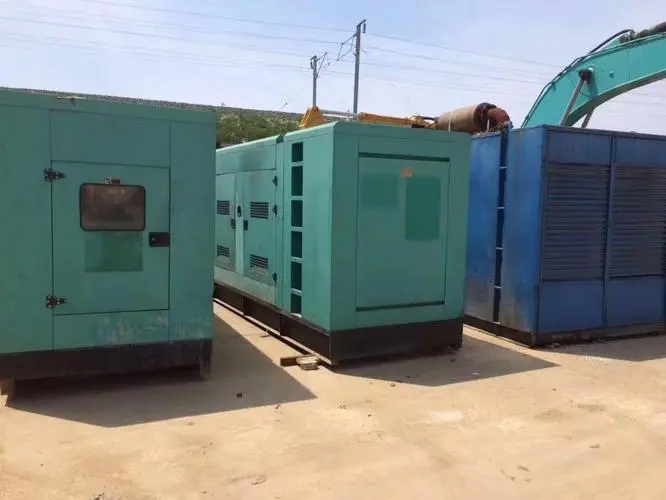 屯城镇柴油发电机组的电压和功率之间有什么关系？