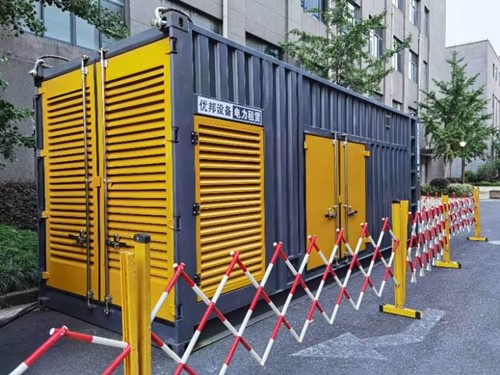 屯城镇如何使用转速表检查发动机的转速？