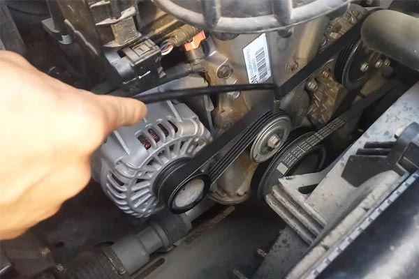 屯城镇转速传感器的工作原理是什么？