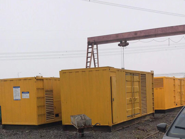 屯城镇100kw柴油发电机组每小时油耗？