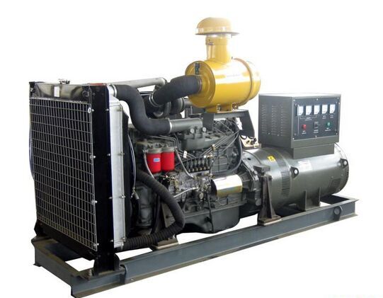 屯城镇汽油发电机组冬季保养时，燃油系统需要注意什么？